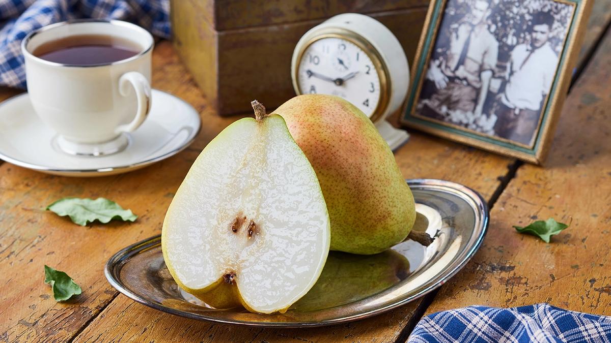 Article Cards Featured Image From Tree to Table: The Journey of Our Royal Riviera® Pears