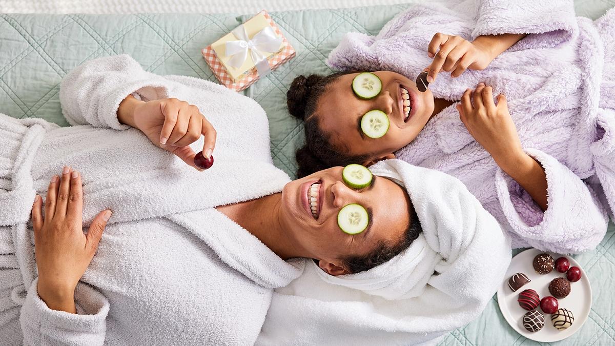mothers day ideas mother daughter spa