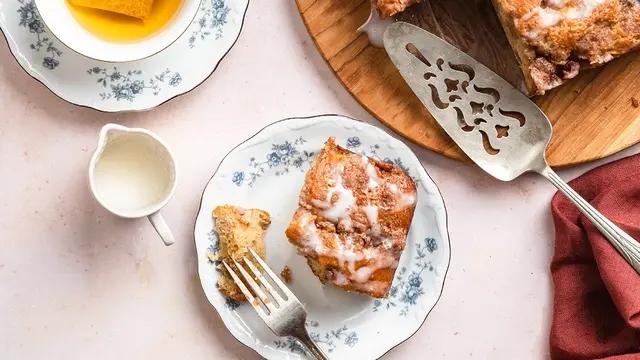 fall desserts apple spice cake