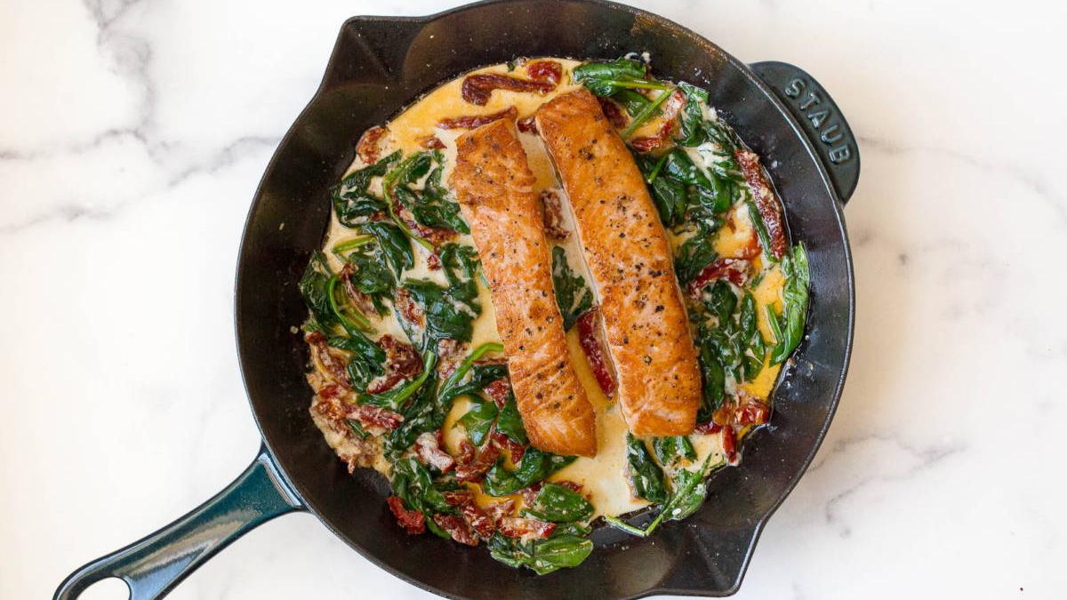 Cast-Iron Salmon with Creamy Spinach Sauce