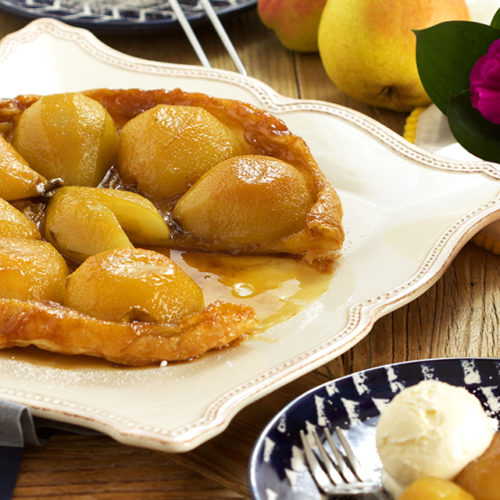 https://www.harryanddavid.com/blog/wp-content/uploads/2016/10/Pear-Tarte-Tatin-Recipe-500x500.jpg