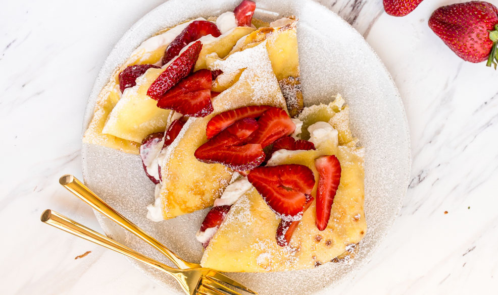 https://www.harryanddavid.com/blog/wp content/uploads///strawberry crepes