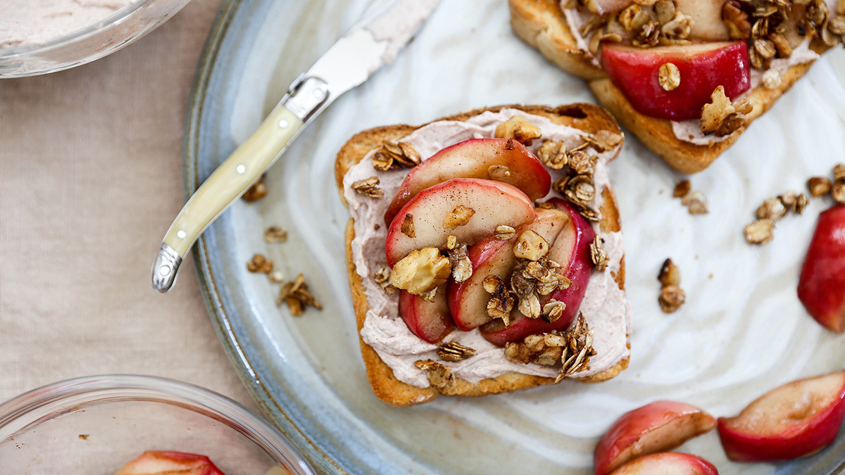 Apple Crisp Toast