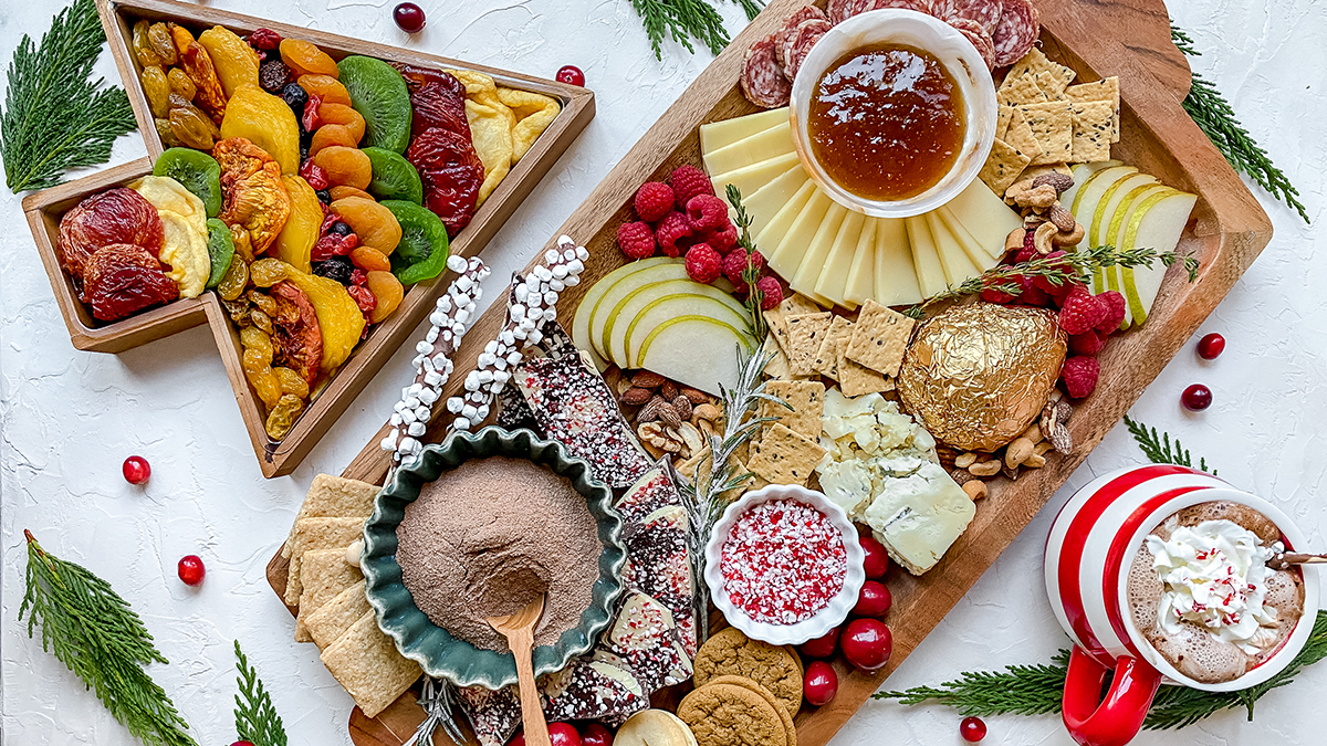 Deck the Halls With Cheese & Crackers Charcuterie Serving