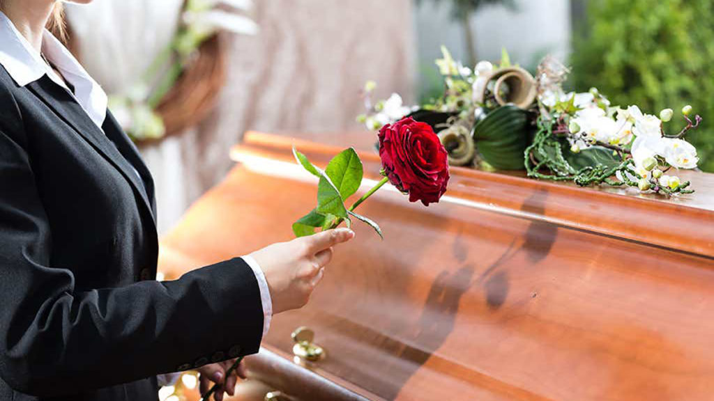 Sympathy Flowers Etiquette: How To Send Condolences