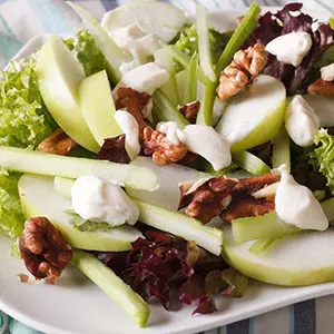 https://www.harryanddavid.com/blog/wp content/uploads///august recipes waldorf salad x