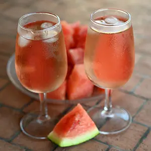 https://www.harryanddavid.com/blog/wp content/uploads///august recipes watermelon cooler x