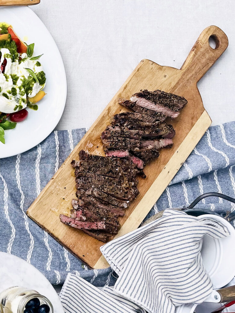 https://www.harryanddavid.com/blog/wp content/uploads///easy dinner ideas steak x