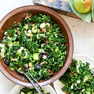 https://www.harryanddavid.com/blog/wp content/uploads///pear recipes pear kale thanksgiving salad x