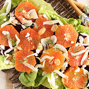 Mesclun fennel salad with sliced oranges on top