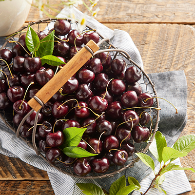 https://www.harryanddavid.com/blog/wp content/uploads///benefits of fruit cherries